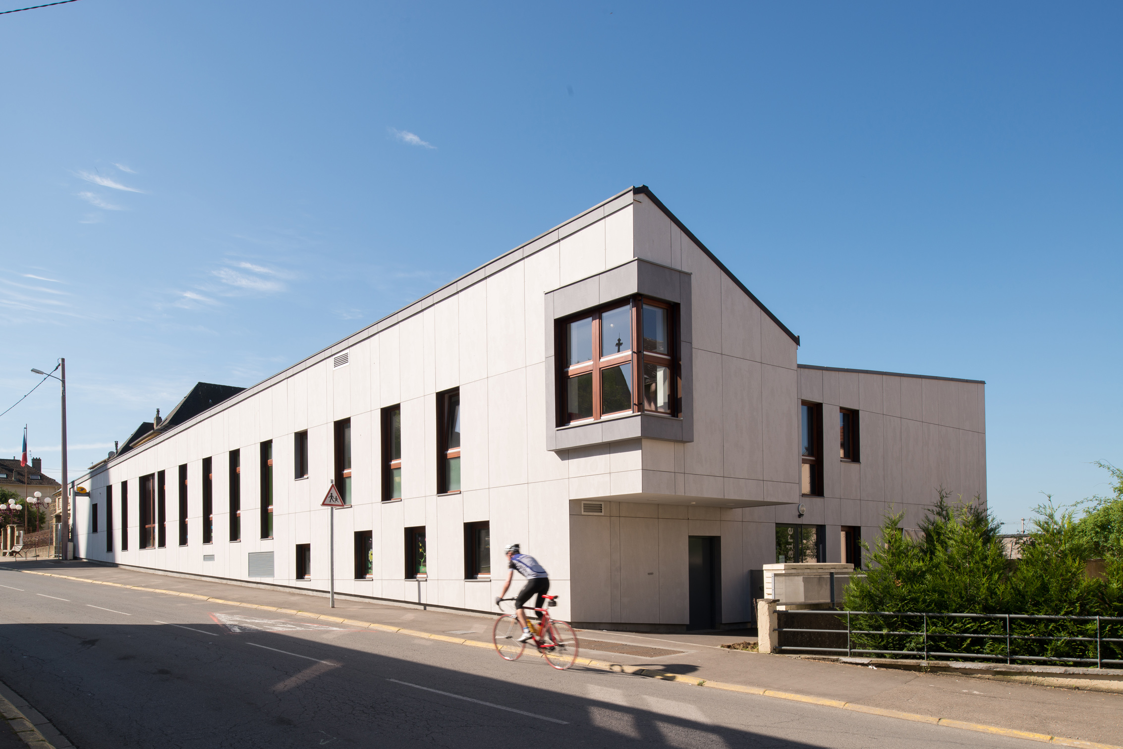 école maternelle périscolaire et médiathèque distroff